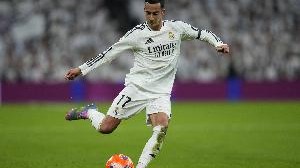 低调看球-德天空：34岁巴斯克斯加盟勒沃库森交易已完成，他将签约两年