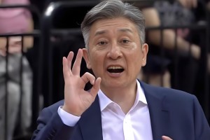 无插件直播-深圳队做出1个重要决定！签约2米18中锋 球迷：郑永刚要争冠